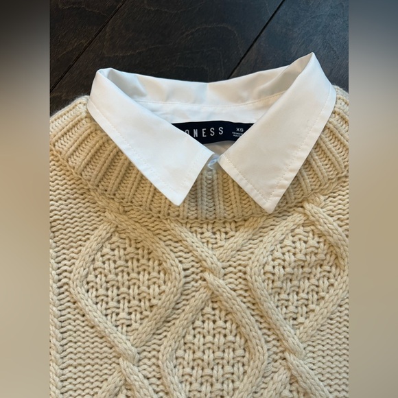 Lioness cropped sweater - Picture 2 of 7